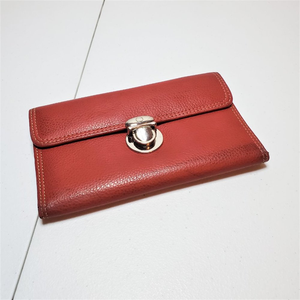 *SOLD* Pebbled Faux Leather Bi-Fold Wallet Organizer - Picture 9 of 9